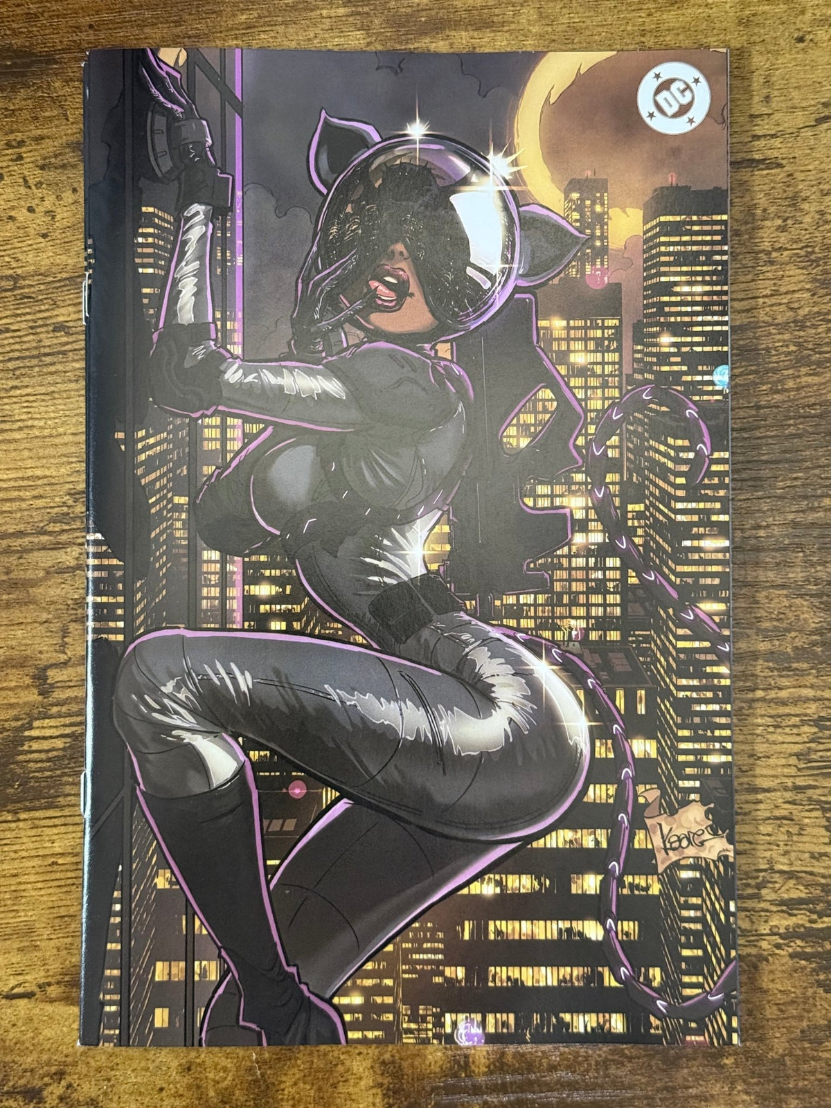 Absolute Catwoman 2 Kaare Andrews Exclusive - FURYCOMIX