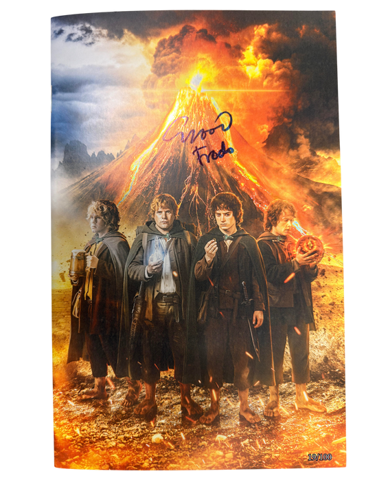 Fan Expo Chicago Lord of the Rings Exclusive Signed by Elijah Wood - FURYCOMIX