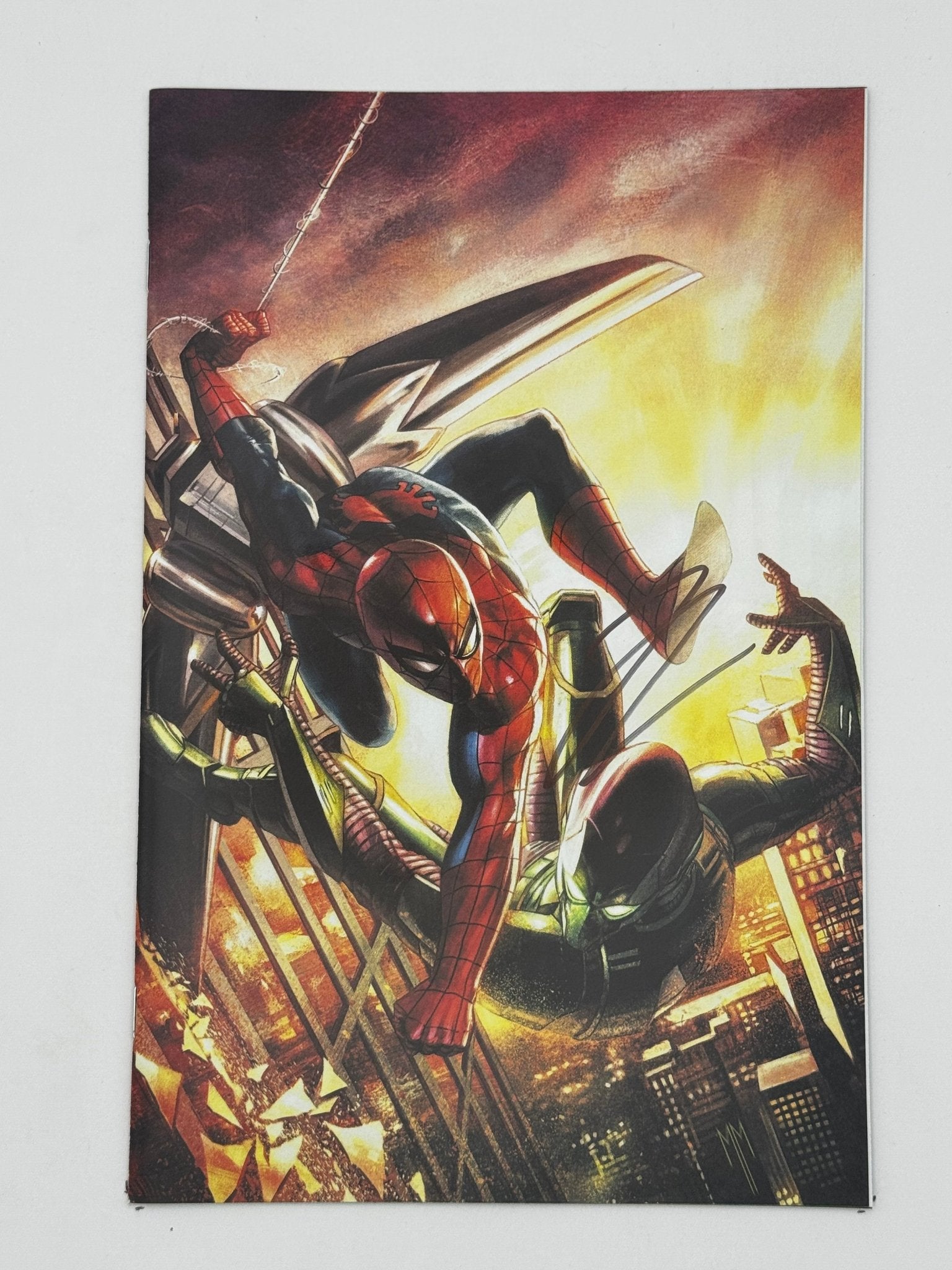 [Signed by Hickman] Ultimate Spider - Man 1 Virgin Unknown Comics Matrazzo Exclusive Var [INST] - FURYCOMIX