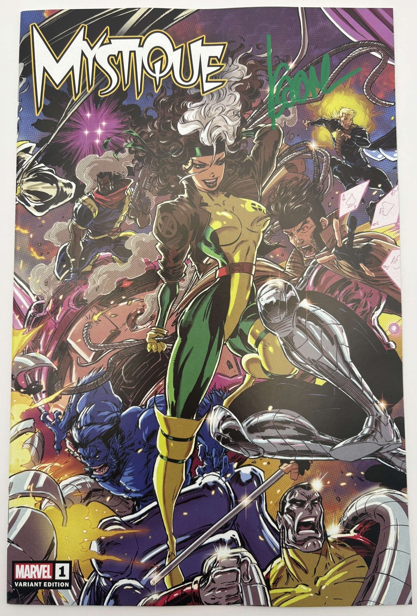 [Signed by Kaare Andrews] MYSTIQUE 1 UNKNOWN COMICS KAARE ANDREWS CONNECTING COVER EXCLUSIVE VAR [IN STOCK] - FURYCOMIX