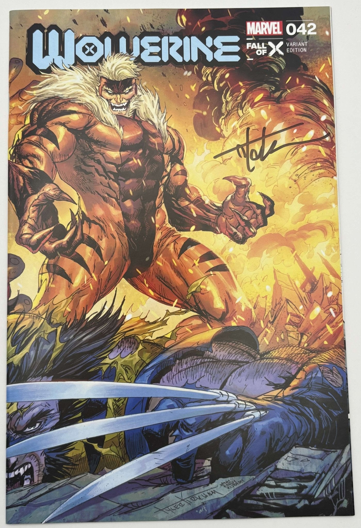 [Signed by Tyler Kirkham] WOLVERINE 42 UNKNOWN COMICS TYLER KIRKHAM EXCLUSIVE VAR [IN STOCK] - FURYCOMIX
