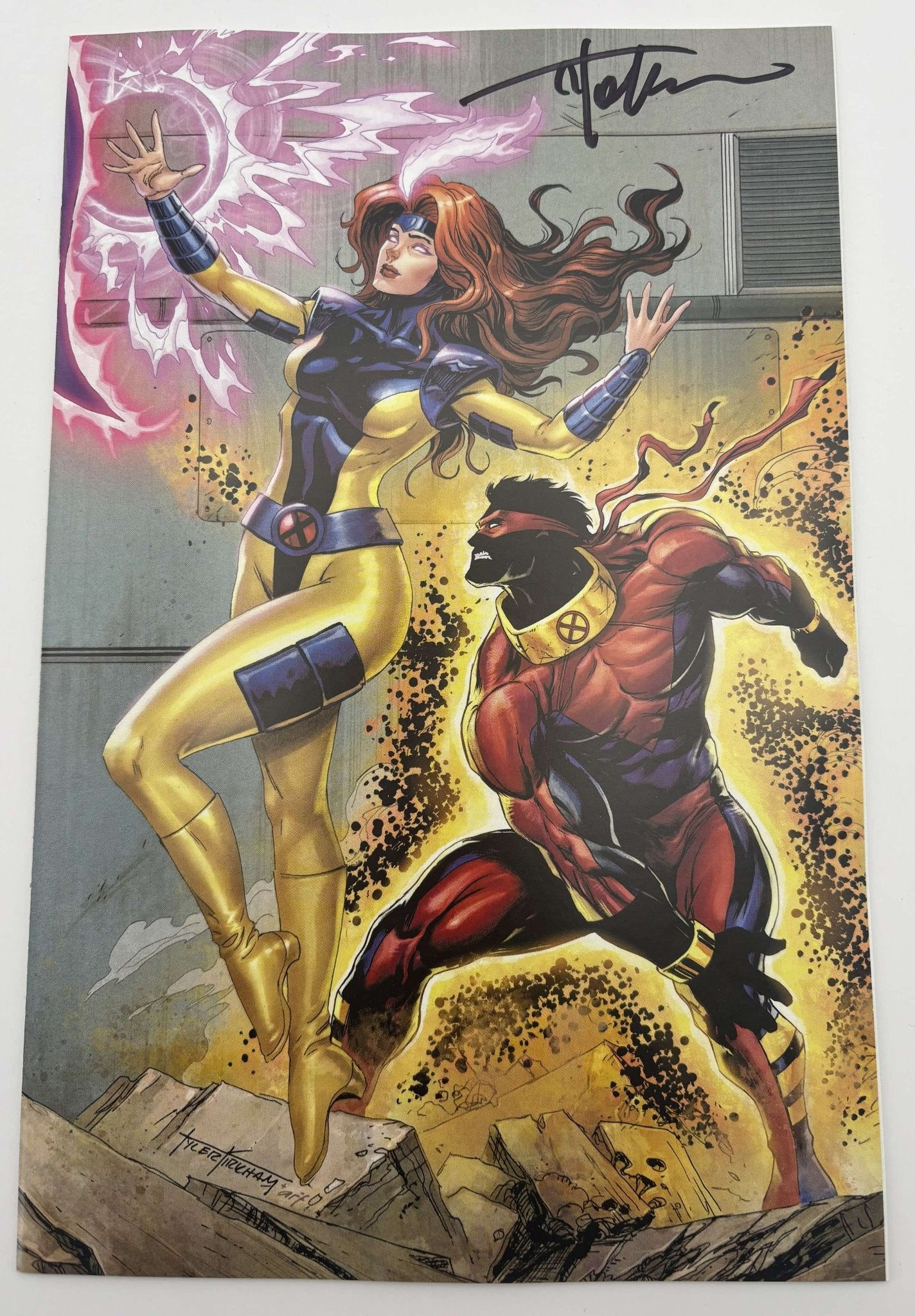 [Signed by Tyler Kirkham] X - Men 9 Unknown Comics Tyler Kirkham Exclusive Virgin Var [IN STOCK] - FURYCOMIX